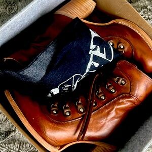 Free Bird cognac boot
